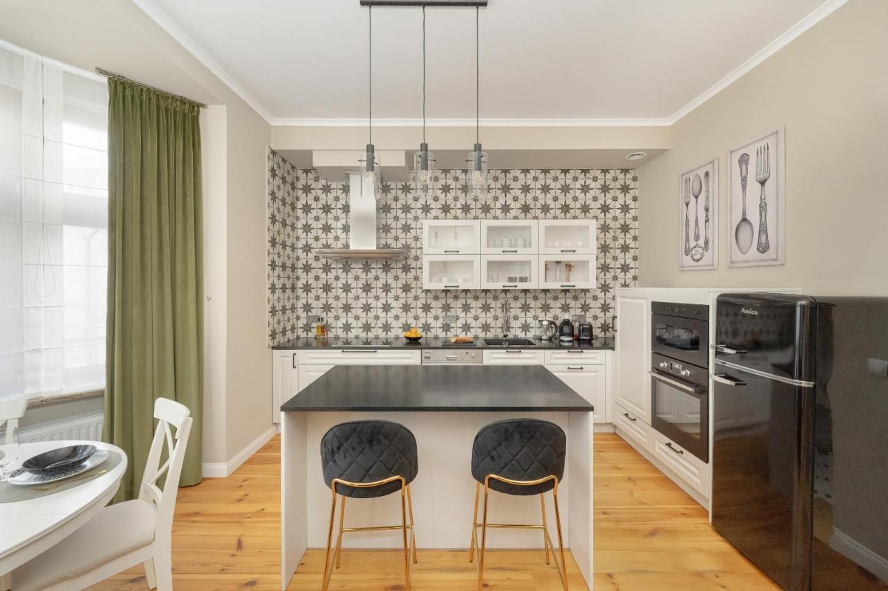 Aesthetic One Bedroom Apartment In Wroclaw By Noclegi Renters المظهر الخارجي الصورة